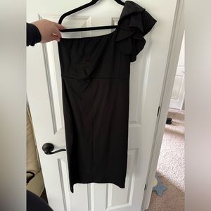 Black ruffle one shoulder dress XL